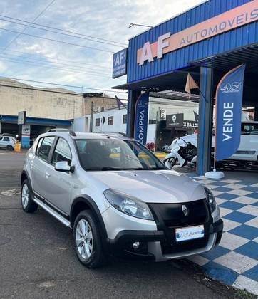 RENAULT SANDERO 1.6 STEPWAY 16V FLEX 4P AUTOMÁTICO RENAULT SANDERO 1.6 STEPWAY 16V FLEX 4P AUTOMÁTICO